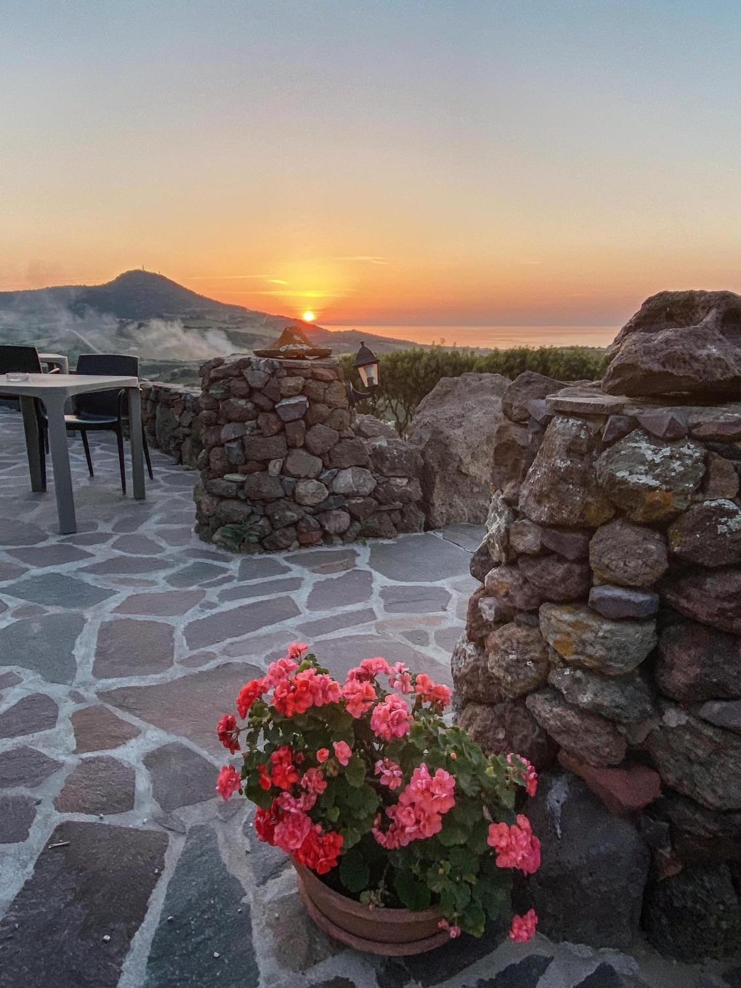 Agriturismo Monte Istulargiu ヴァッレドーリア エクステリア 写真